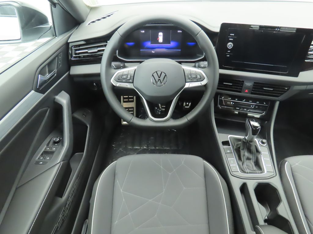 Thumbnail: 2025 Volkswagen Jetta - 10