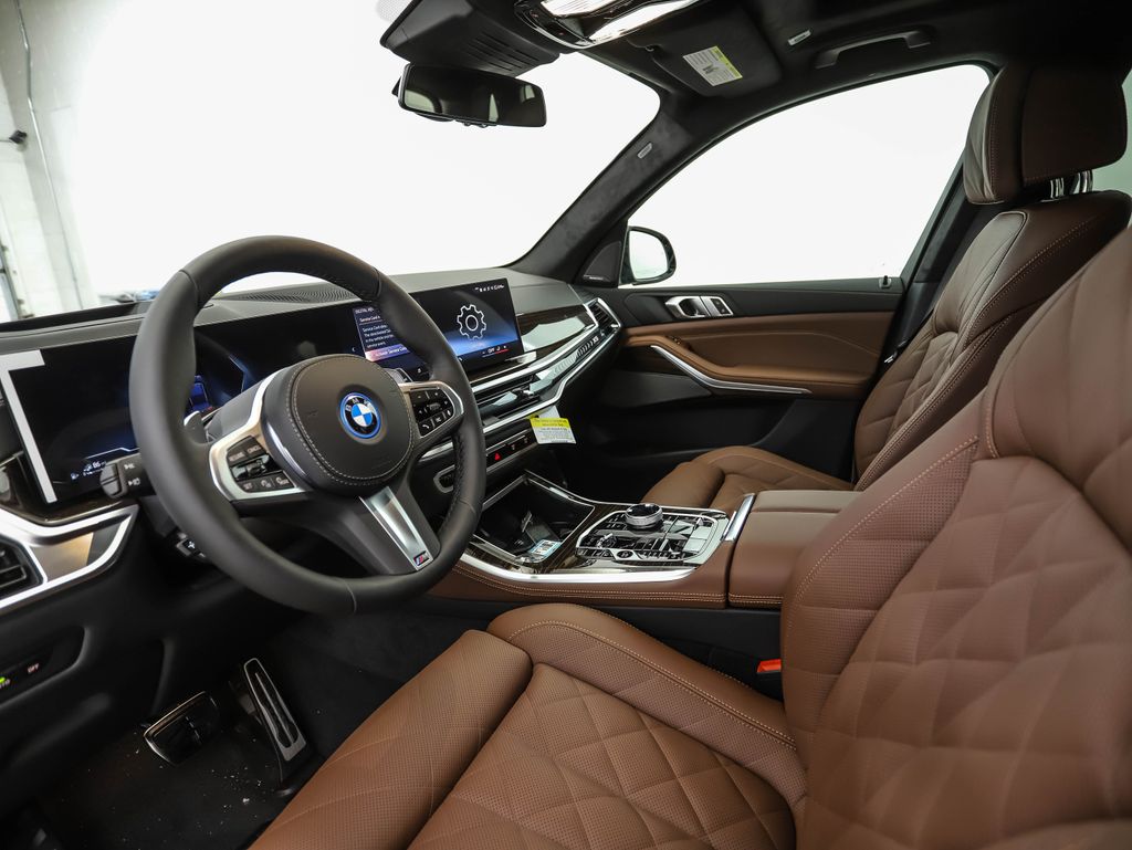 Thumbnail: 2026 BMW X5 - 10