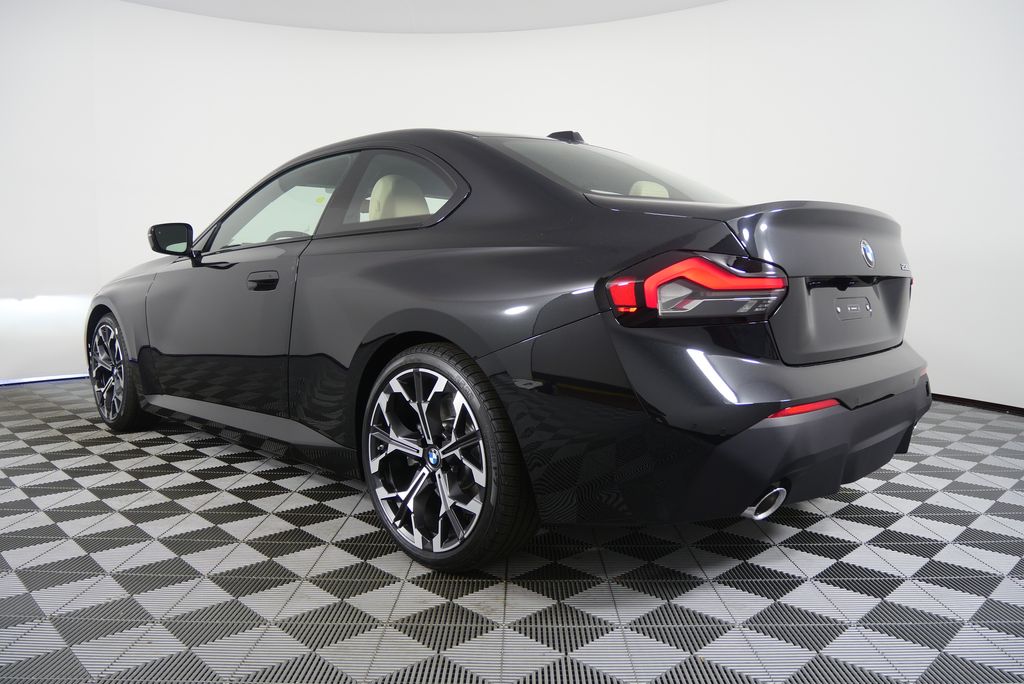 Thumbnail: 2026 BMW 2 Series - 5