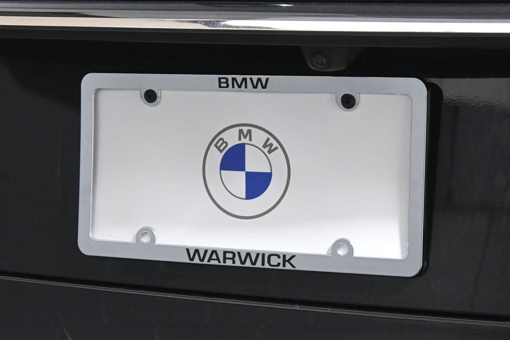 Thumbnail: 2024 BMW X7 - 14