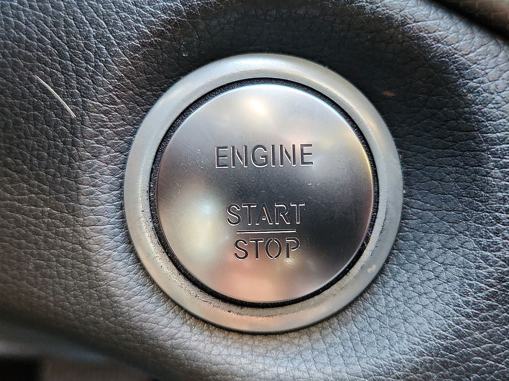 Thumbnail: 2019 Mercedes-Benz GLA - 26