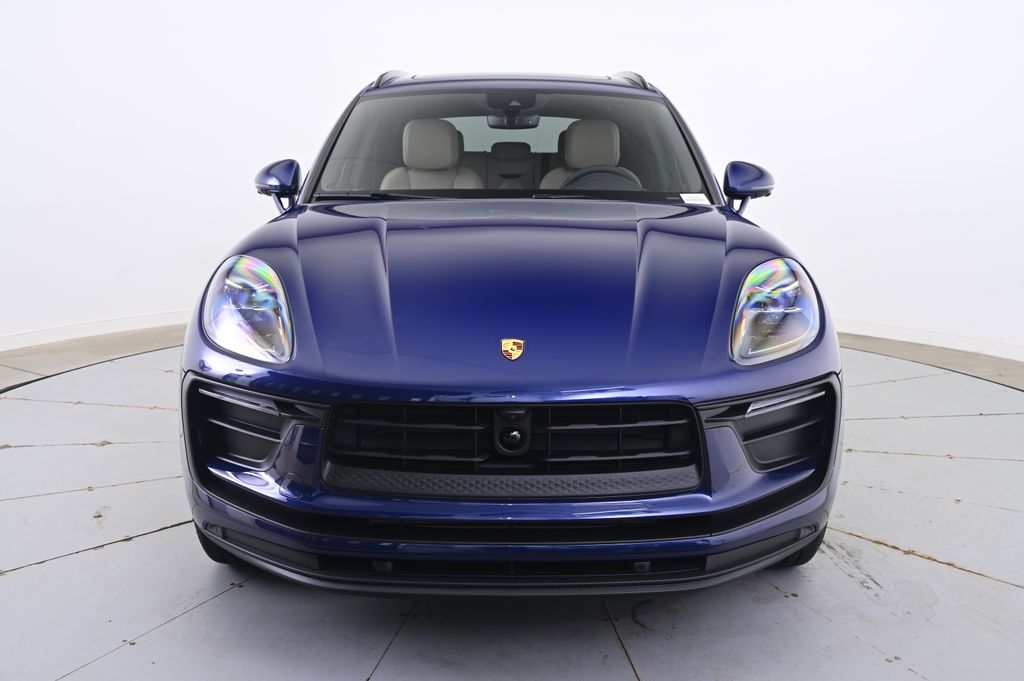 Thumbnail: 2025 Porsche Macan - 10