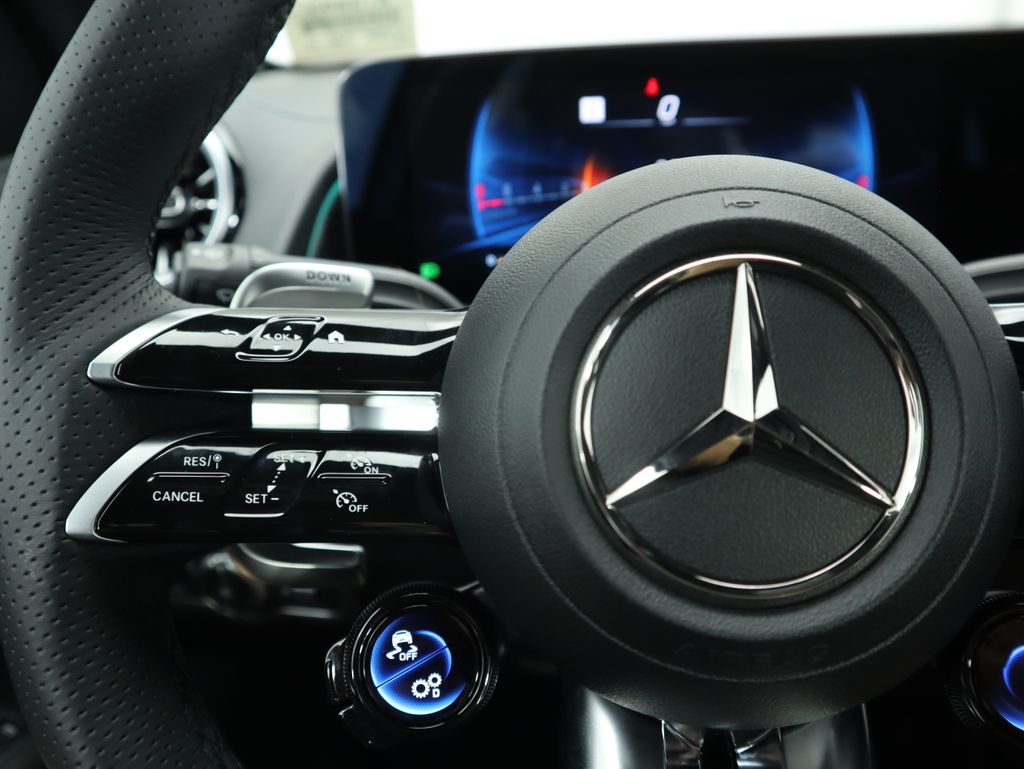 Thumbnail: 2025 Mercedes-Benz GLB - 11