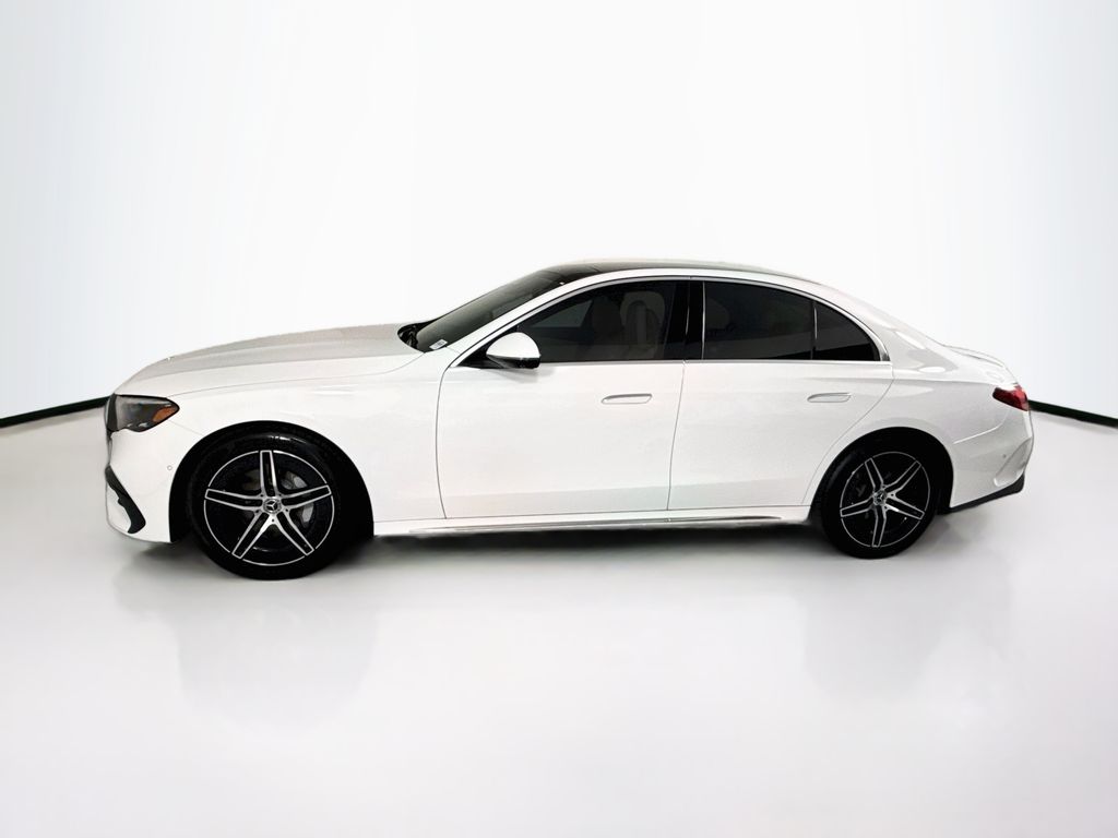 Thumbnail: 2025 Mercedes-Benz E-Class - 8