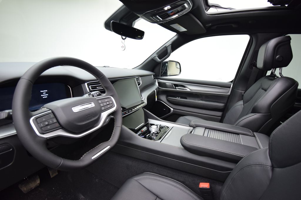 new 2026 Jeep Grand Wagoneer L car, priced at $86,676