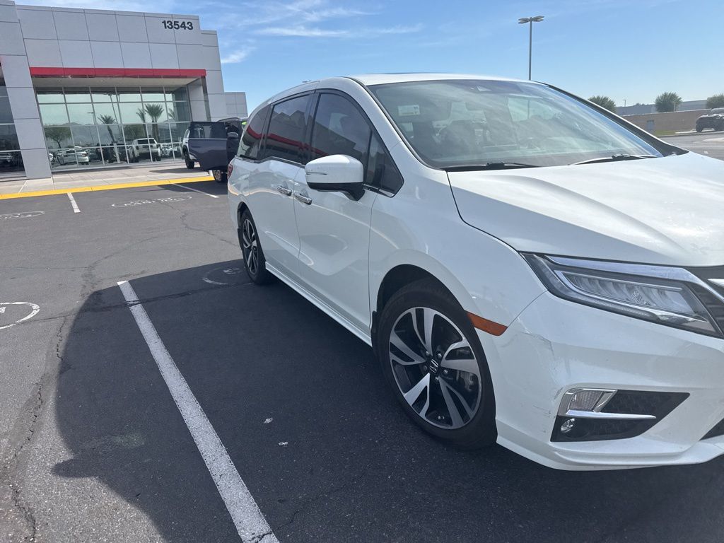 Thumbnail: 2019 Honda Odyssey - 3