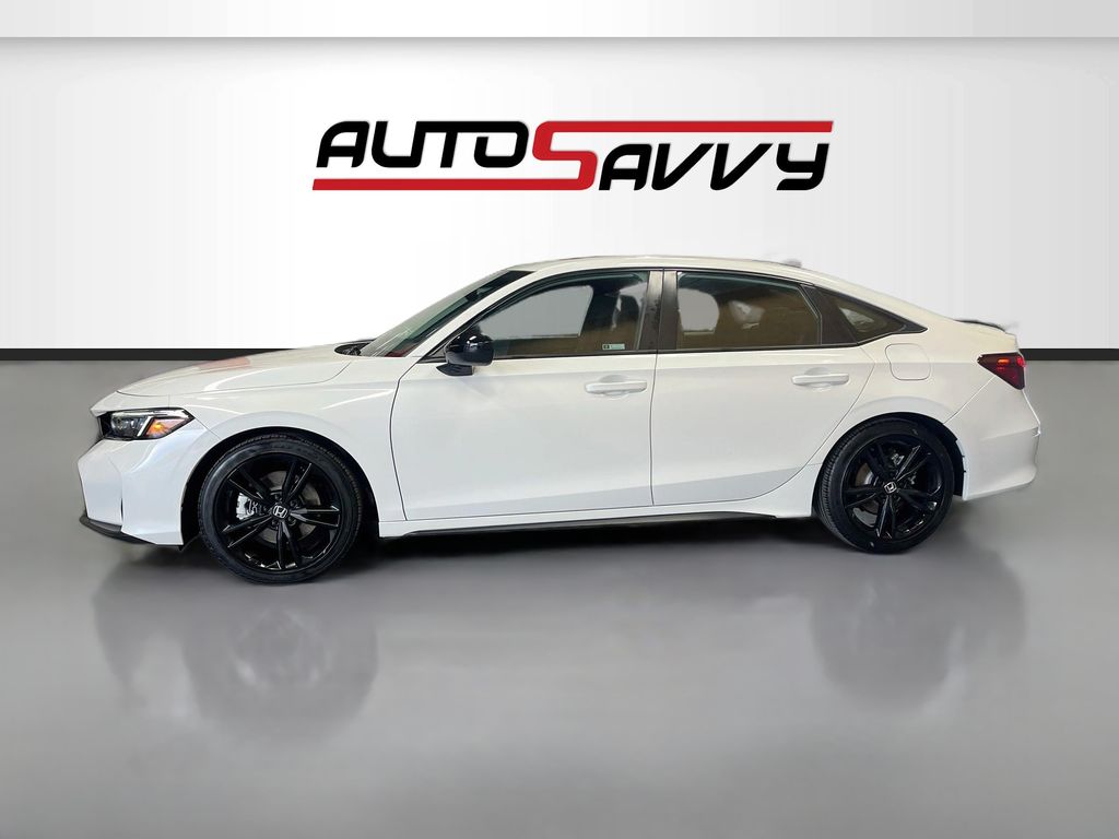 Used 2025 White Honda  image 4