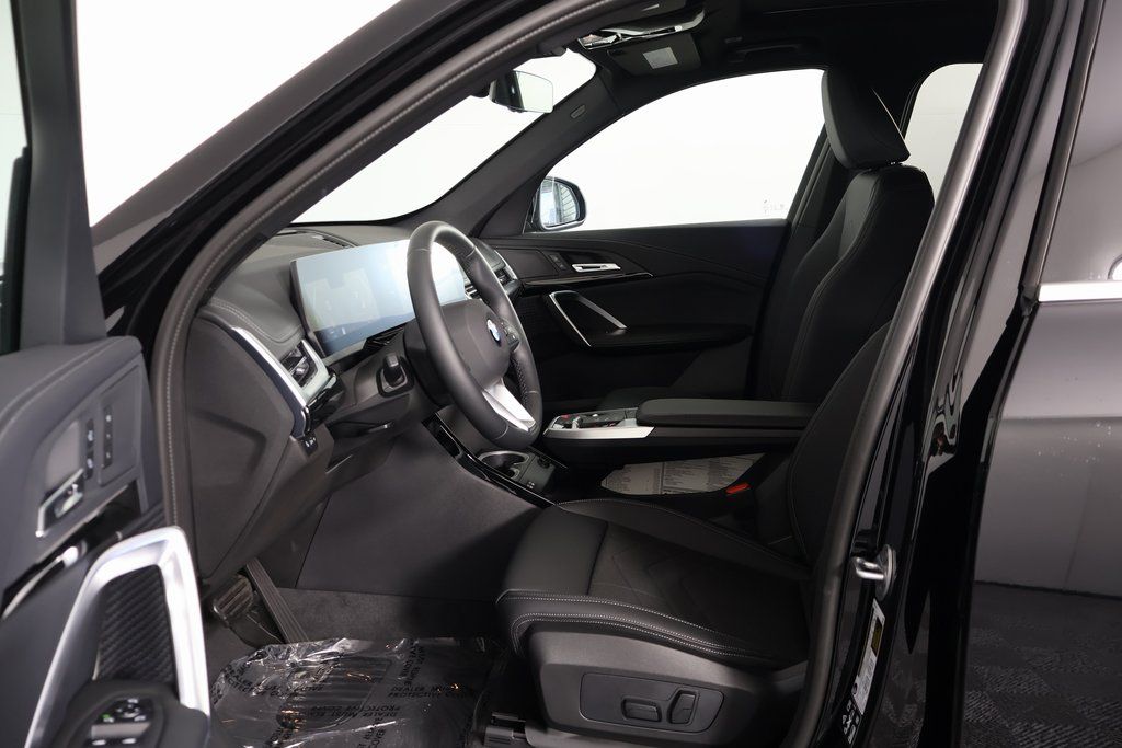 Thumbnail: 2026 BMW X1 - 5