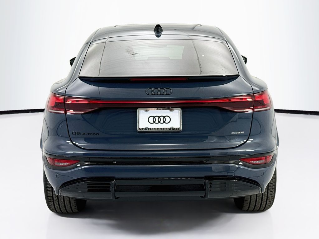 Thumbnail: 2027 Audi Q6 e-tron - 6