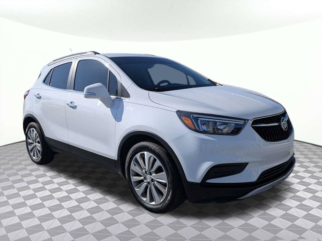 Summit White 2017 Buick Encore SUV / Crossover Front-Wheel Drive 6-Speed Automatic Overdrive
