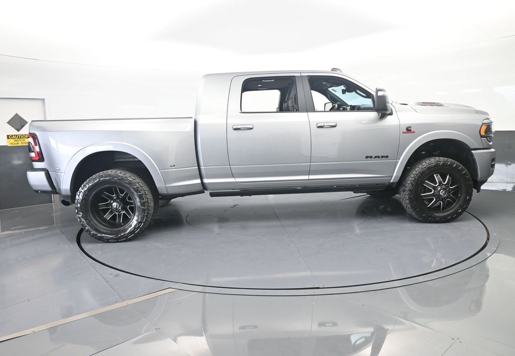 Used 2024 Billet Silver Metallic Clearcoat Ram Limited image 7