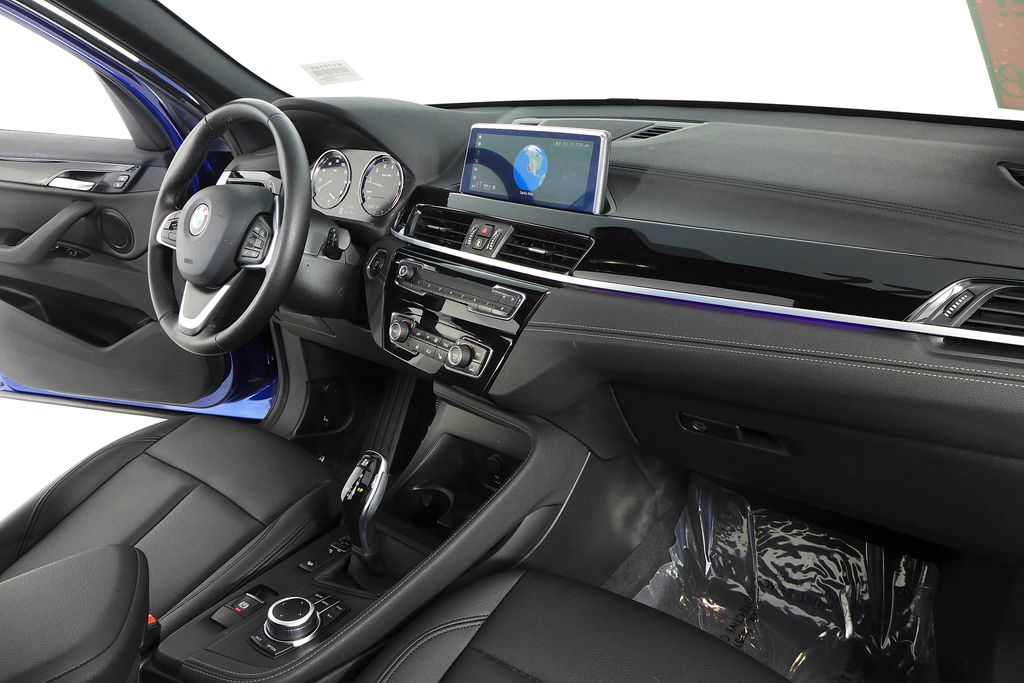 Thumbnail: 2020 BMW X1 - 13