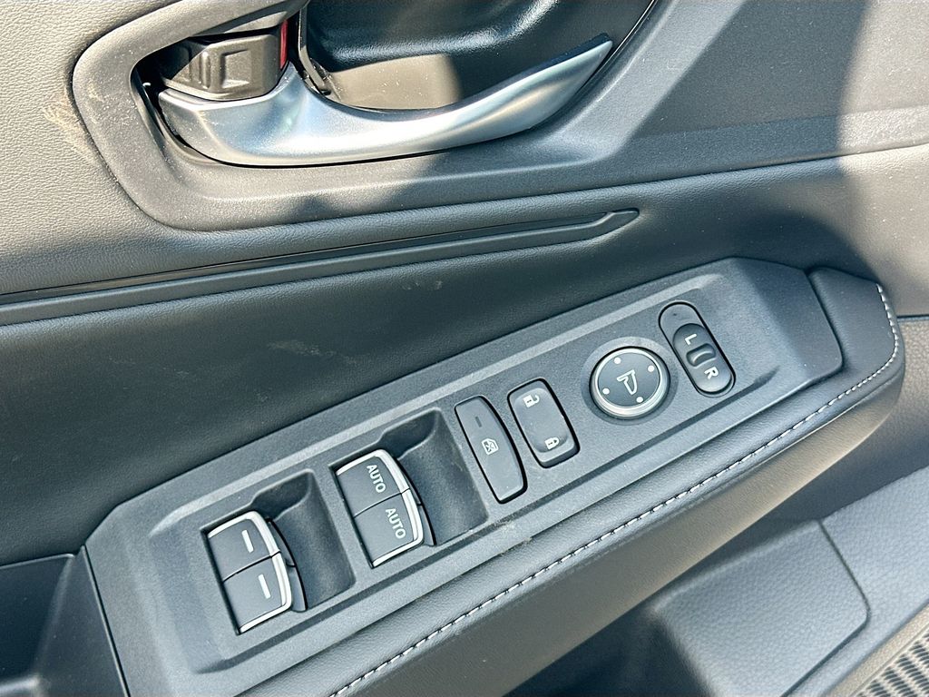 2025 Honda Accord Sport 19