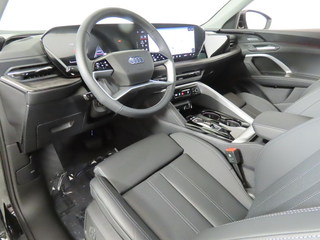 Thumbnail: 2025 Audi Q5 - 32