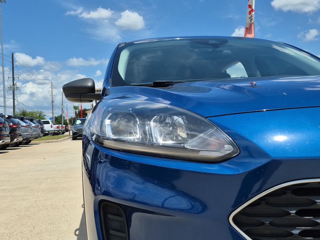 2022 Ford Escape SE Blue at DeMontrond Ford
