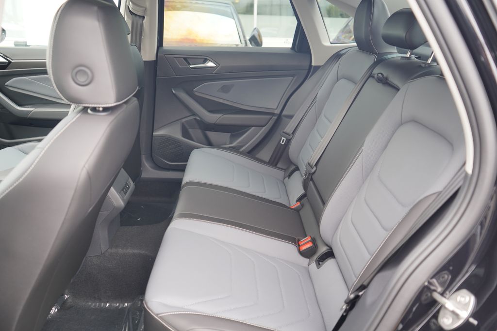 Thumbnail: 2025 Volkswagen Jetta - 7