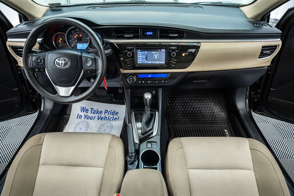 ToyotaCorolla18