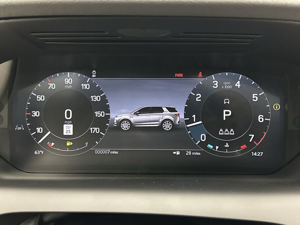 2024 Land Rover Discovery Sport S 18