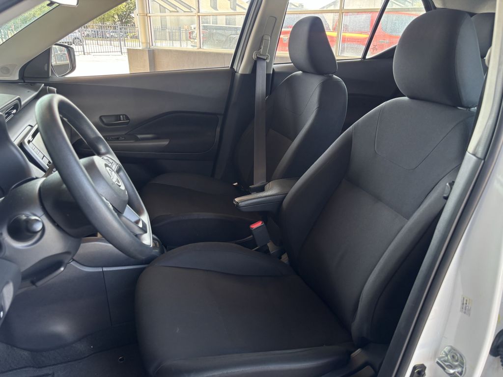 Used 2023 Nissan Kicks SUV