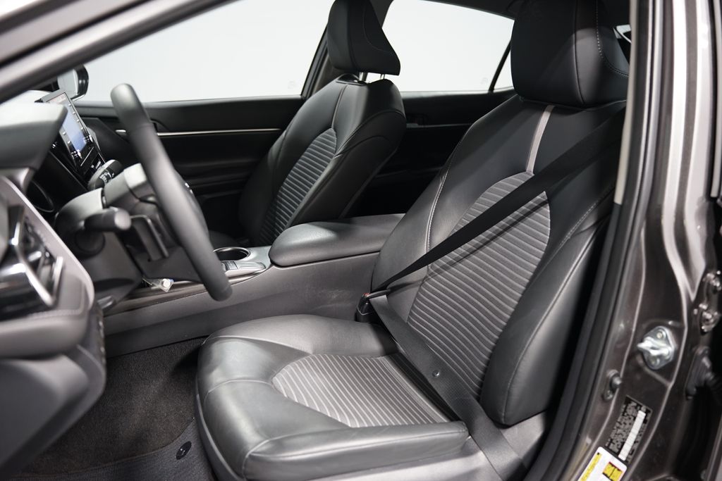 2024 Toyota Camry SE 6