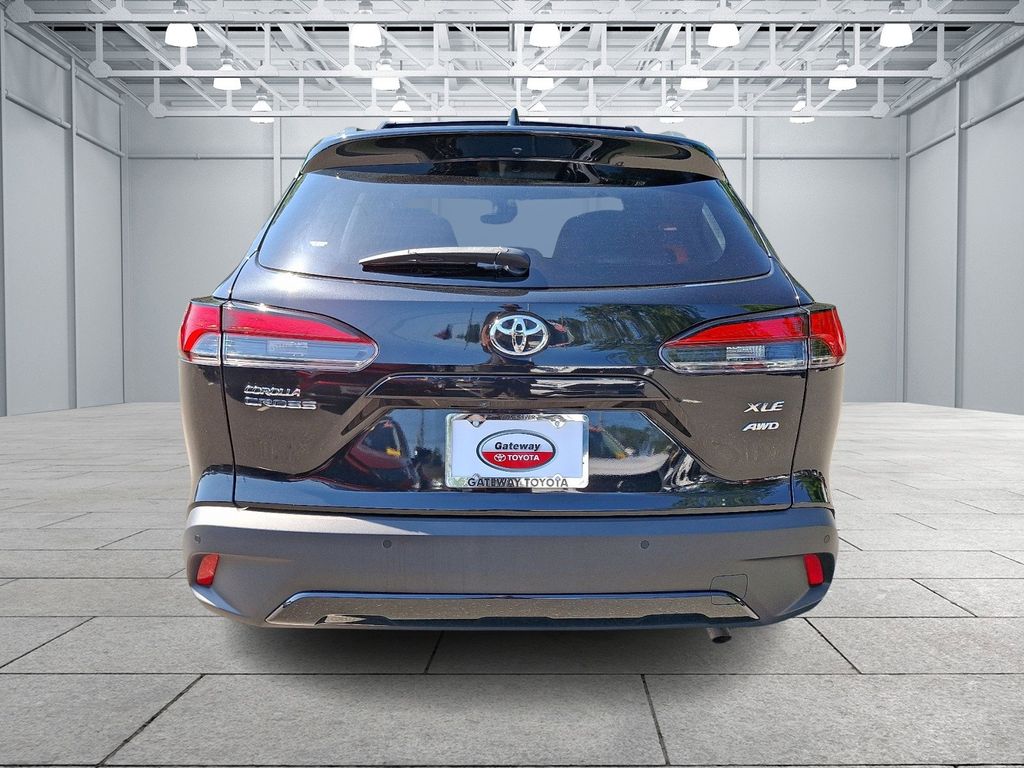Thumbnail: 2022 Toyota Corolla Cross - 5