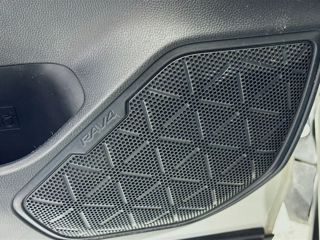 Used Car 2022 Toyota Rav4  Le For Sale Under $25,000 In Austin, Texas