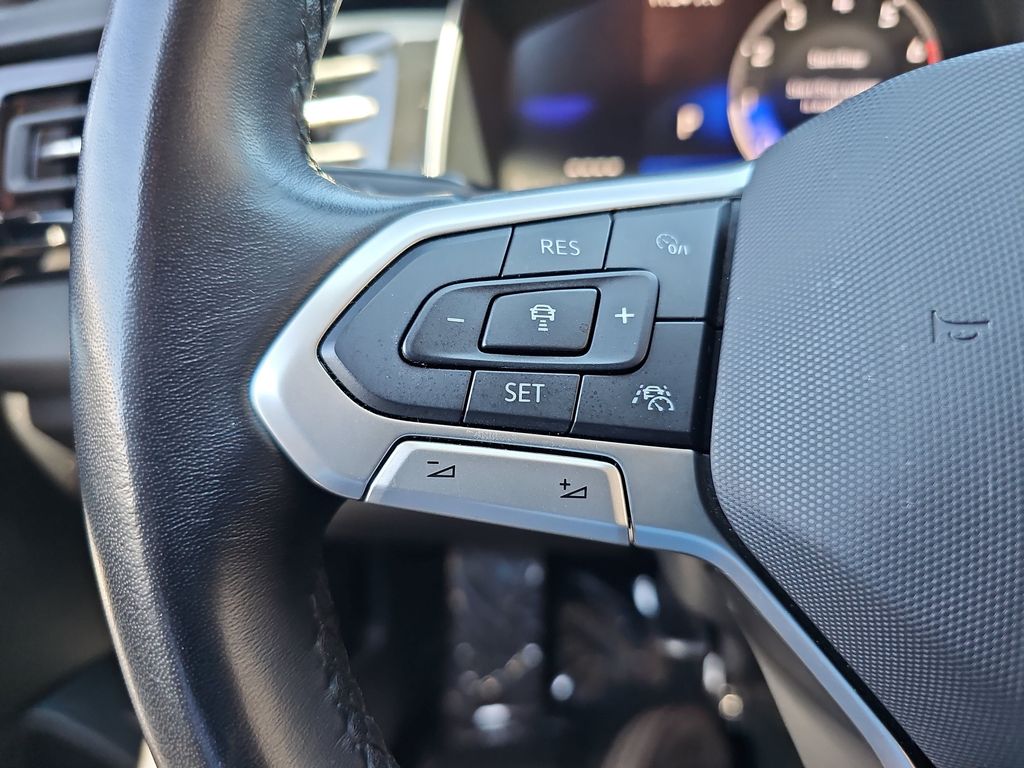 Used 2025 Volkswagen Jetta Sedan