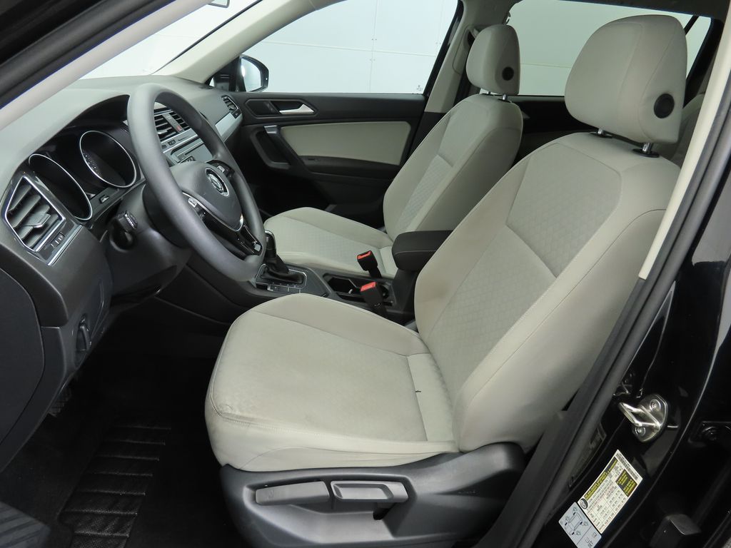 Thumbnail: 2021 Volkswagen Tiguan - 19