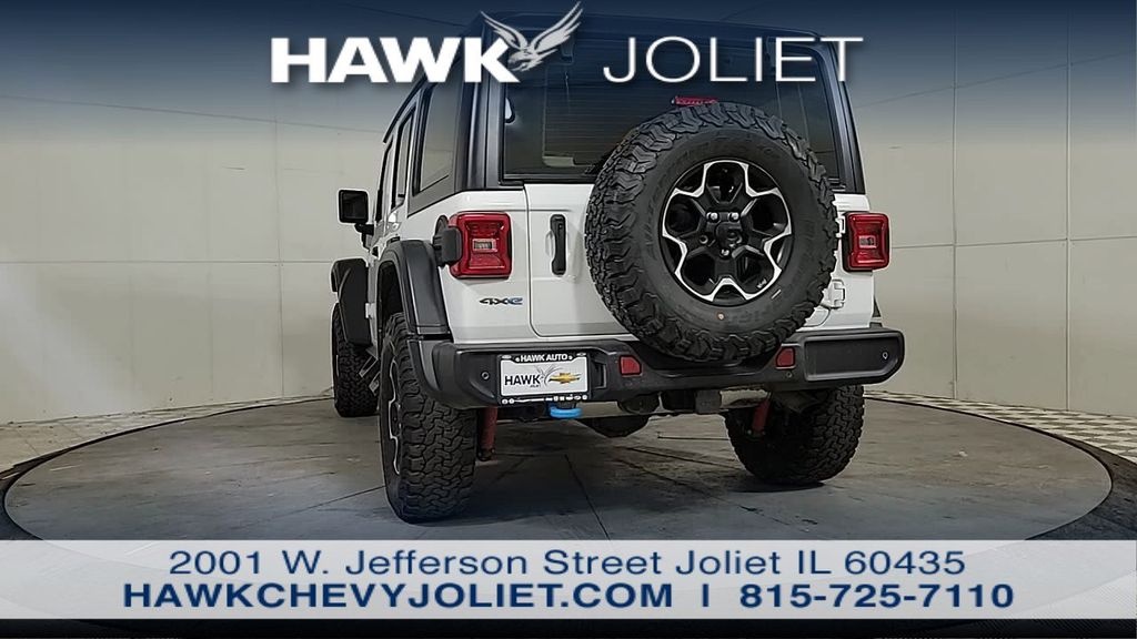 View vehicle photo 6