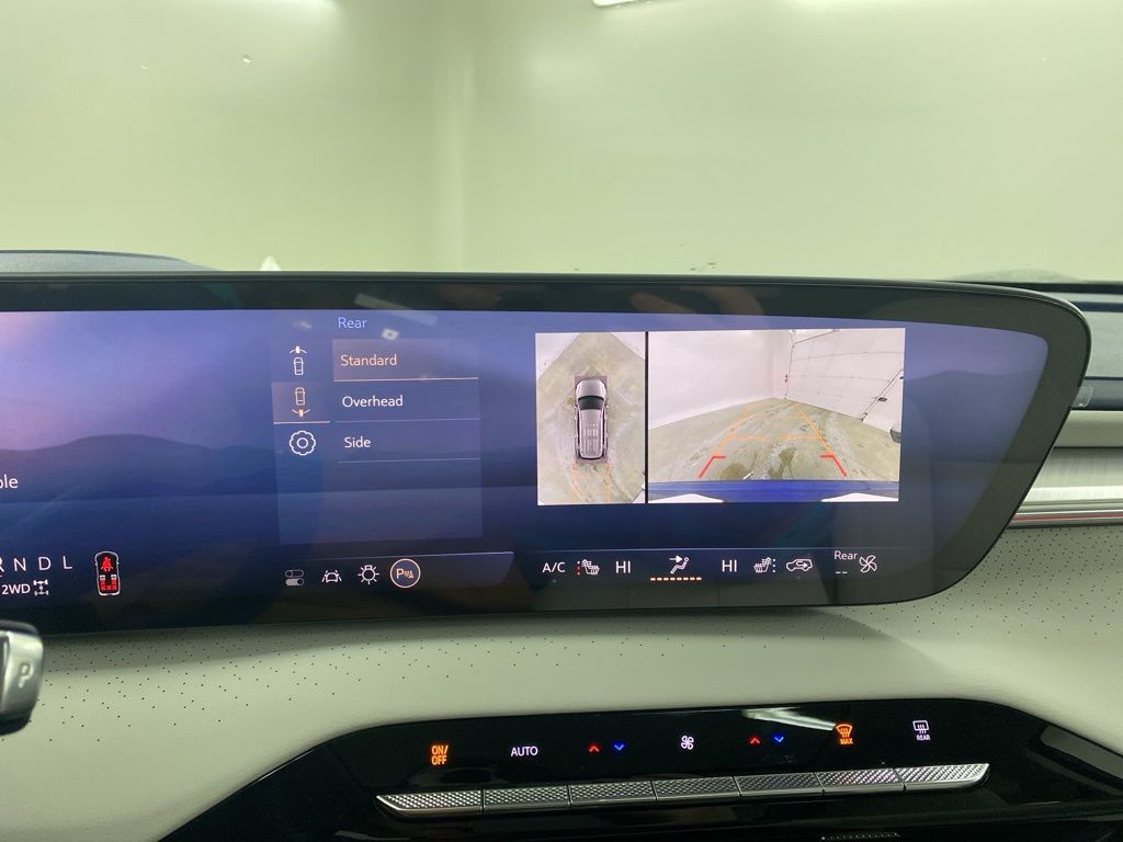 2025 Buick Enclave Avenir photo