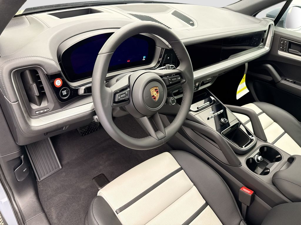 Thumbnail: 2026 Porsche Cayenne - 4