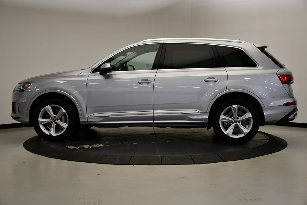 Thumbnail: 2022 Audi Q7 - 2