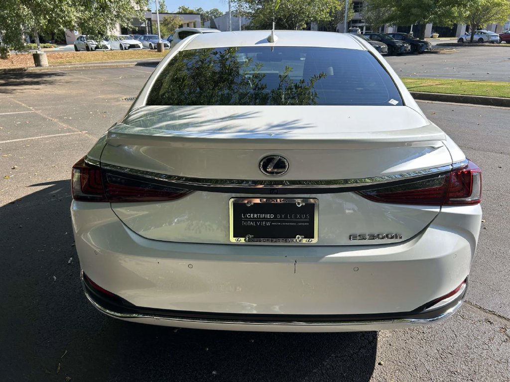 Used 2023 Lexus ES Sedan
