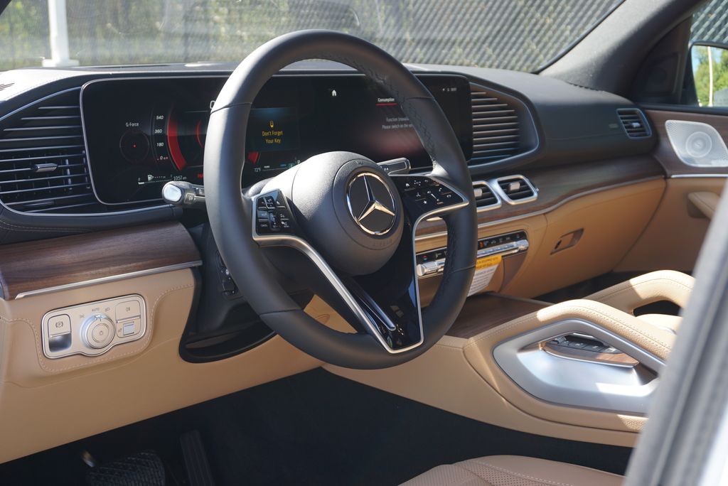 Thumbnail: 2026 Mercedes-Benz GLE - 27