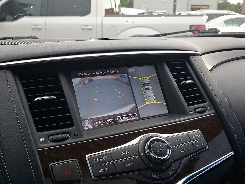 Thumbnail: 2015 INFINITI QX80 - 16
