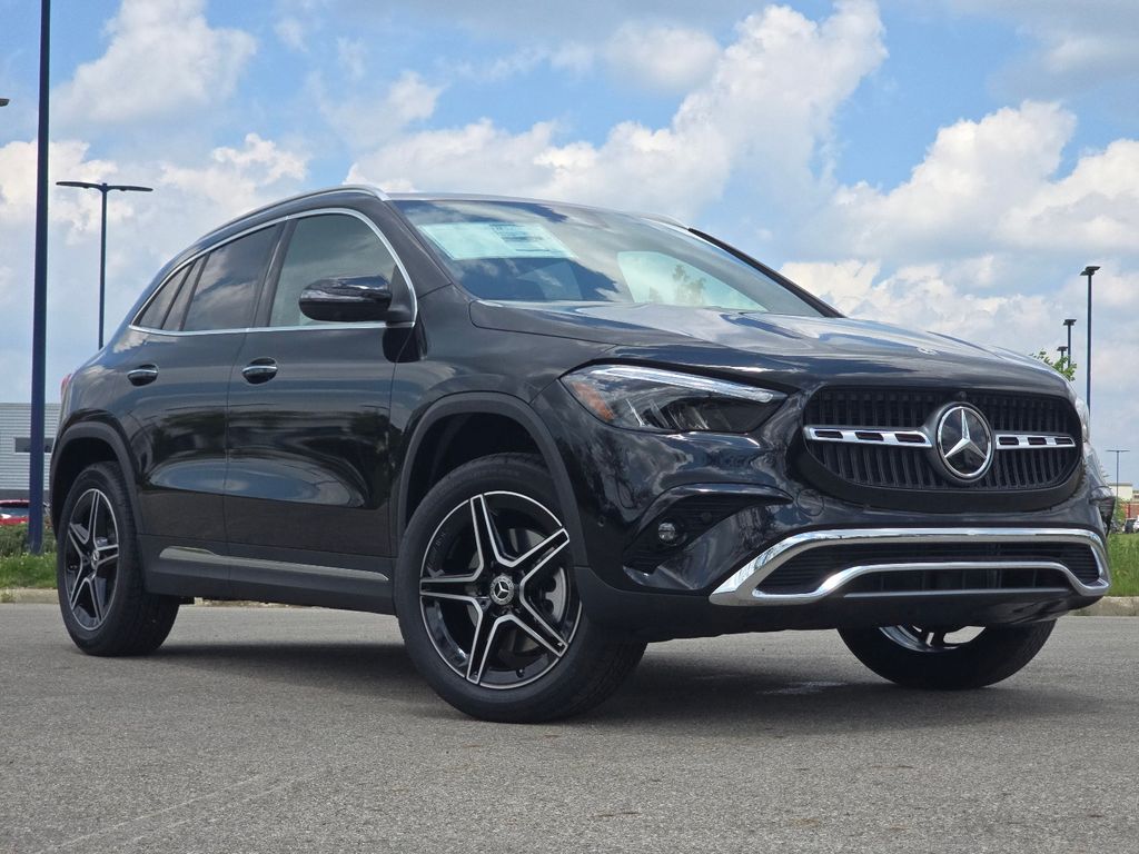 New 2026 Black Mercedes-Benz GLA 250 image 2