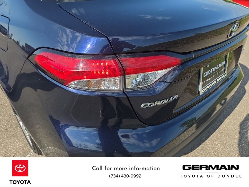 2023 Toyota Corolla LE photo 17