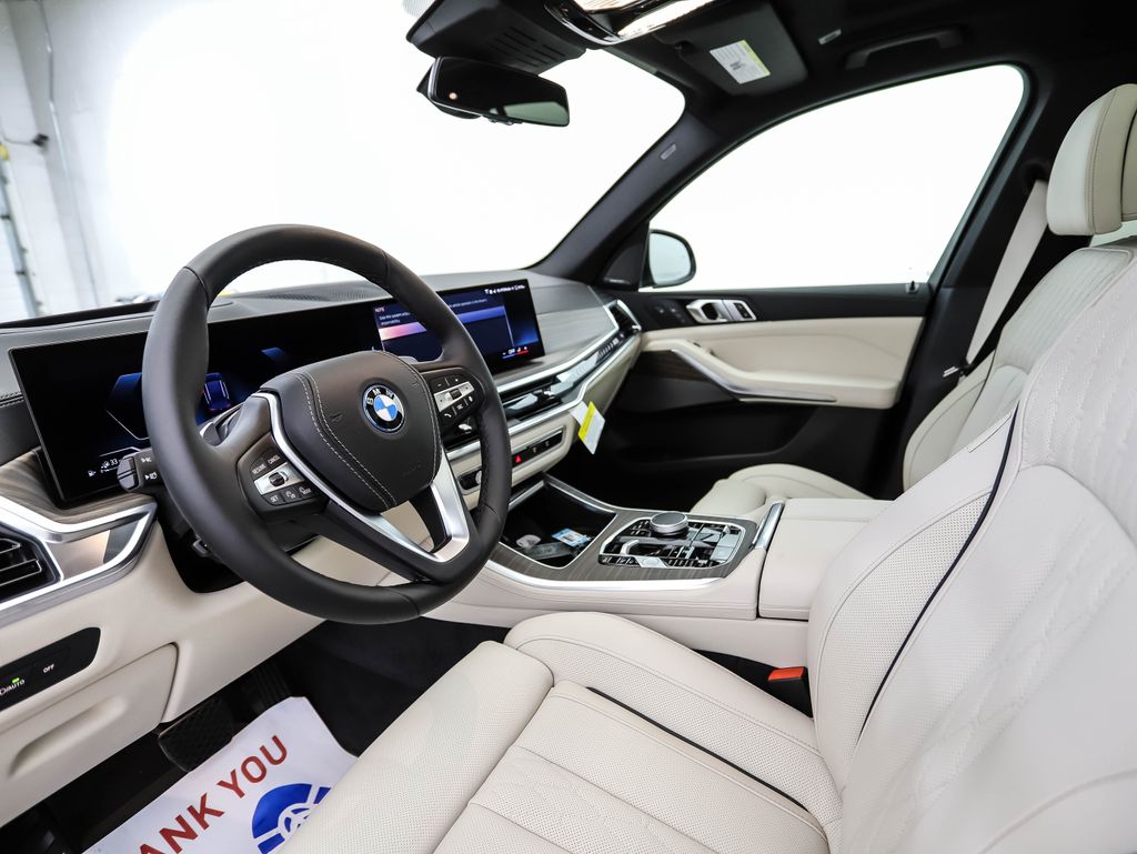Thumbnail: 2026 BMW X5 - 10