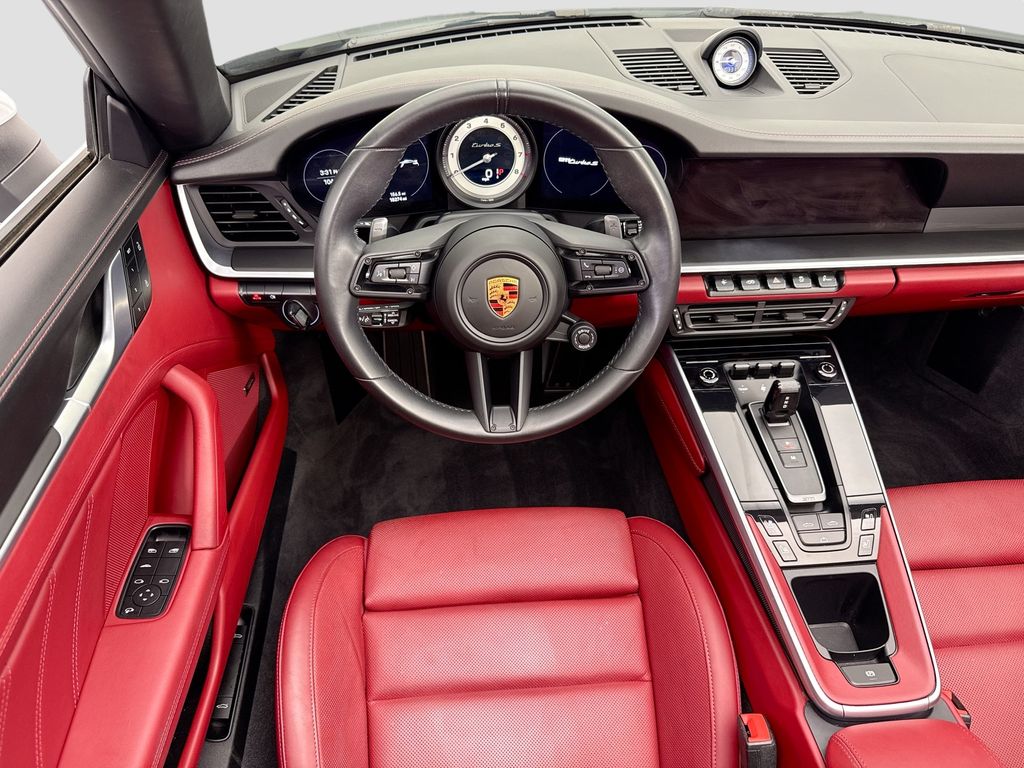 Thumbnail: 2022 Porsche 911 - 13