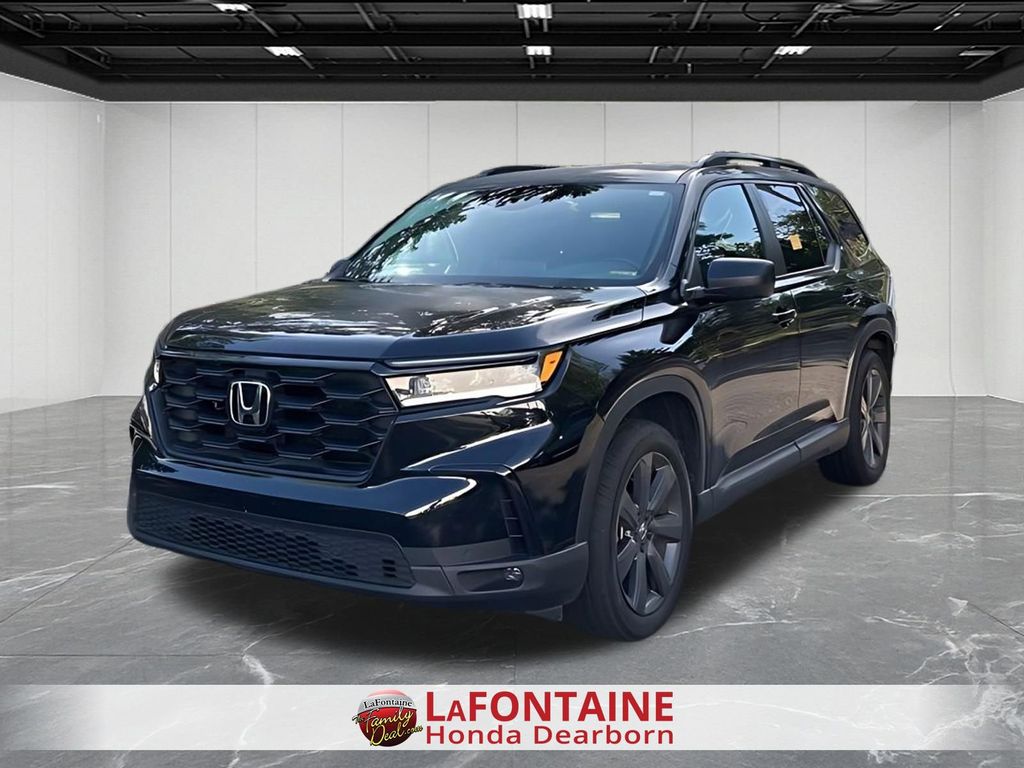 2025 Honda Pilot Sport AWD's photo