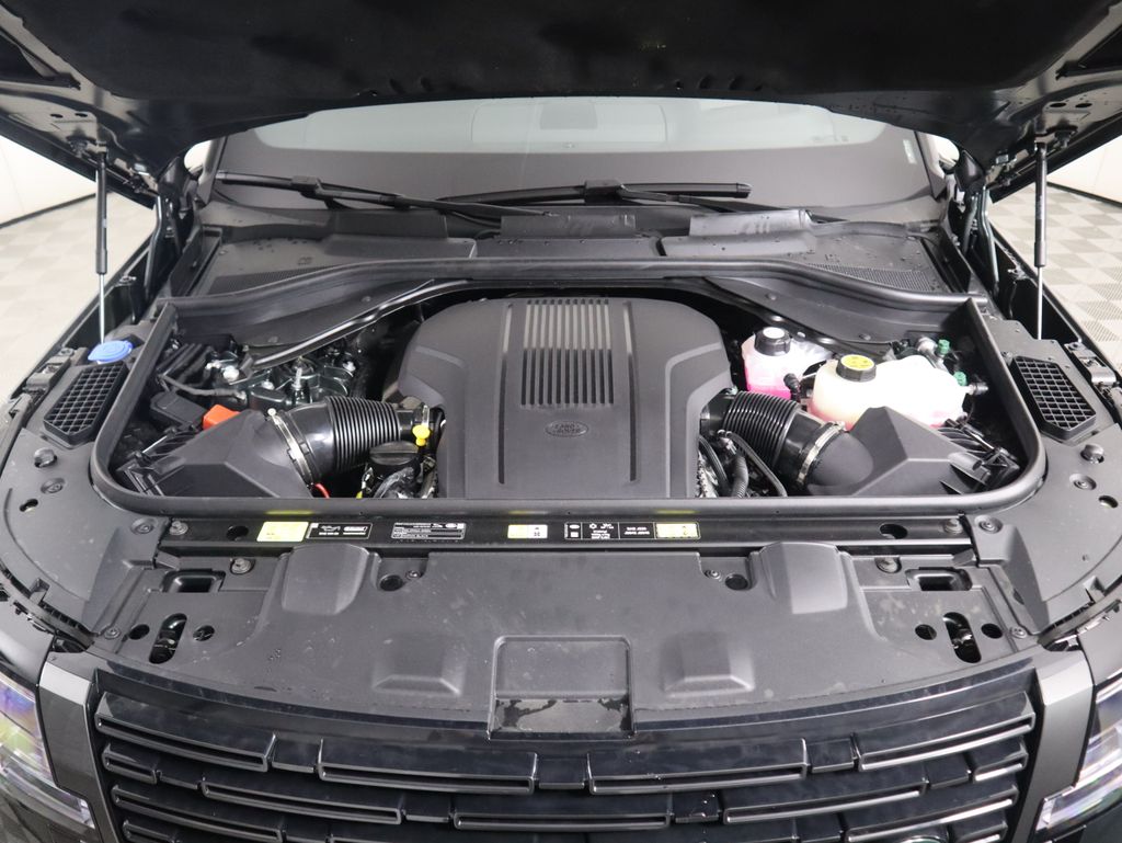 Thumbnail: 2025 Land Rover Range Rover - 30