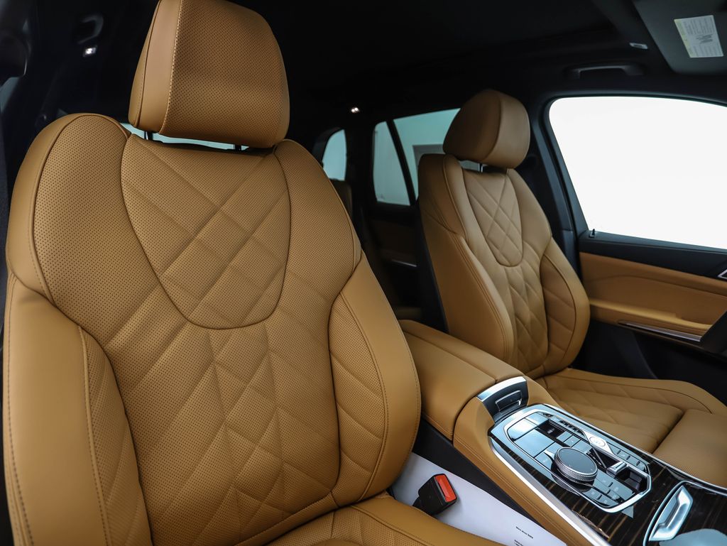 Thumbnail: 2026 BMW X5 - 32