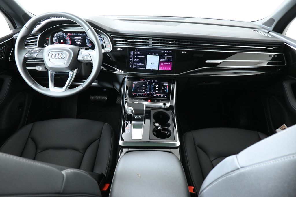 Thumbnail: 2026 Audi Q7 - 3