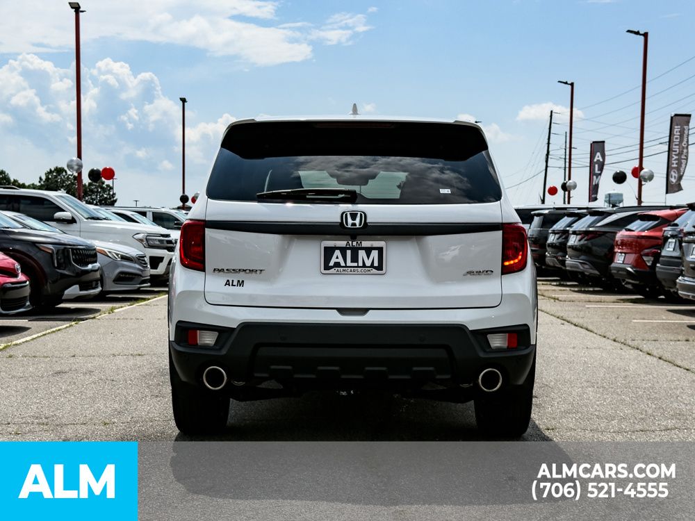 Used 2023 Platinum White Pearl Honda EX-L image 5
