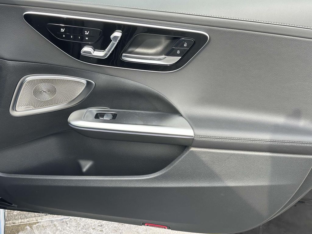 2025 Mercedes-Benz C-Class C 300 15