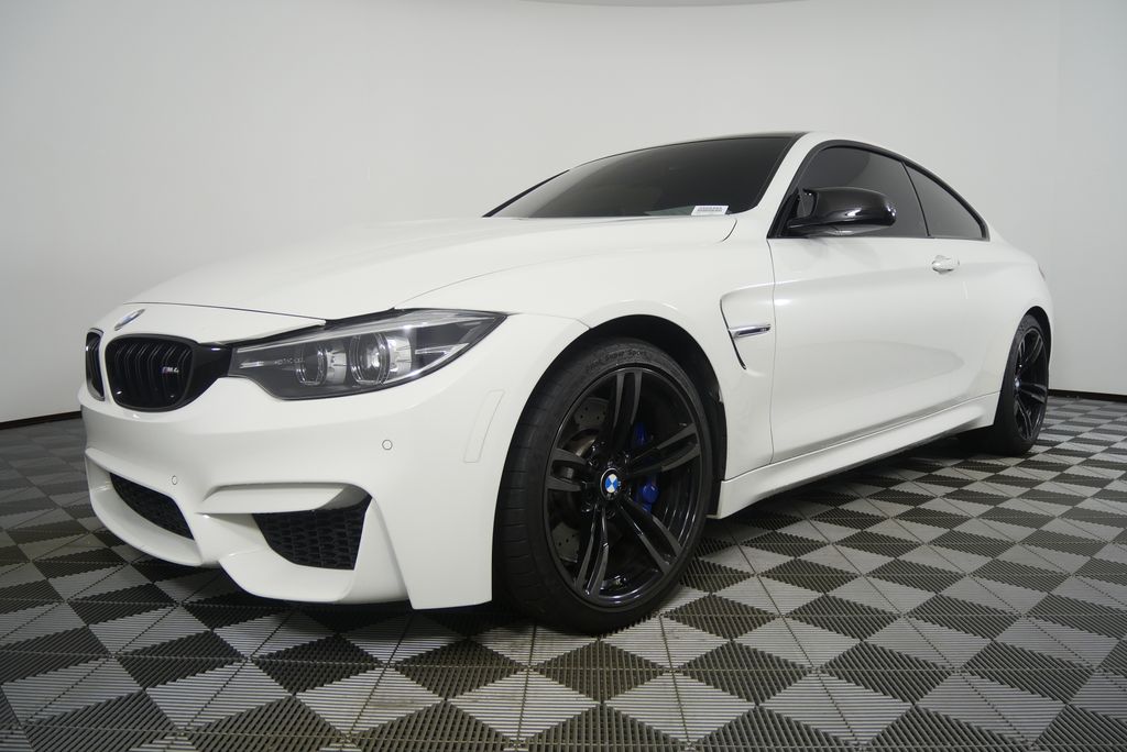 Thumbnail: 2018 BMW M4 - 10