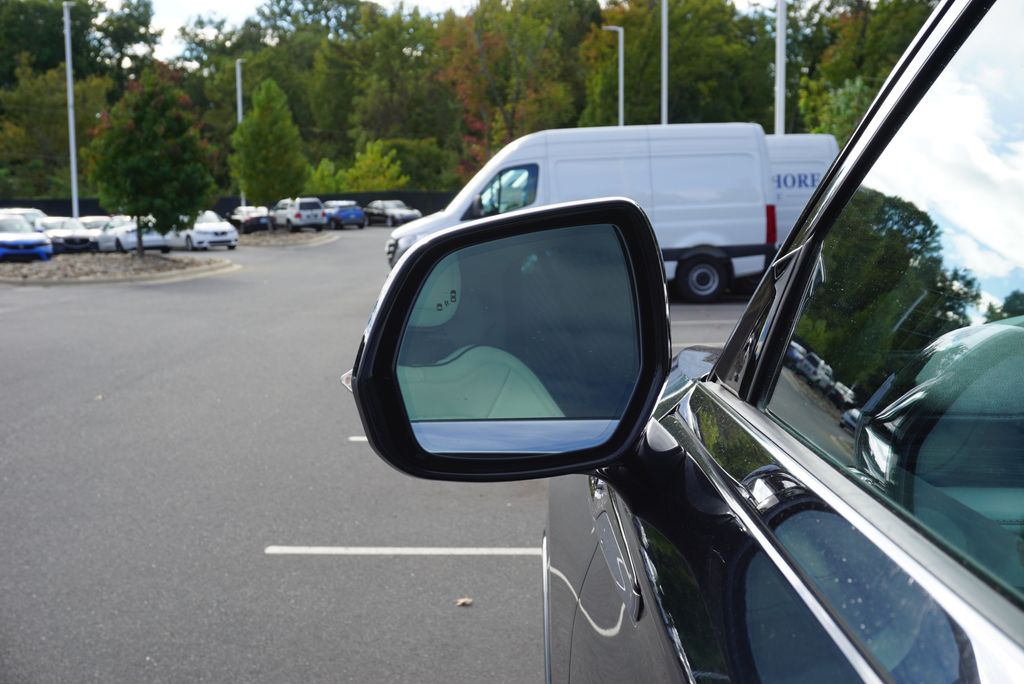 Thumbnail: 2021 Lincoln Aviator - 14