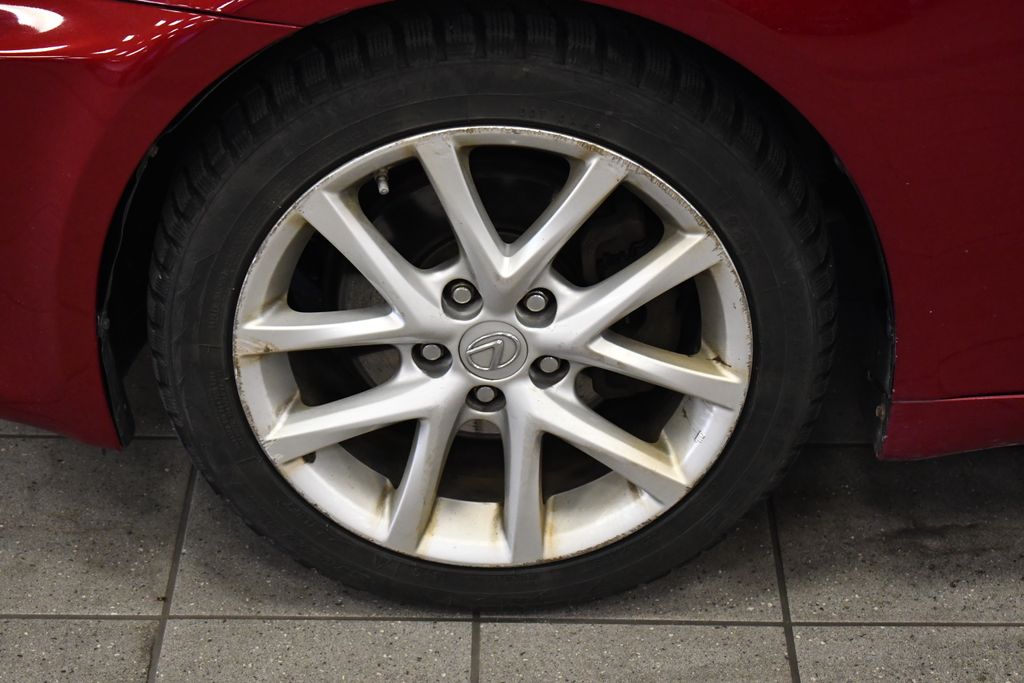 Thumbnail: 2013 Lexus IS - 12