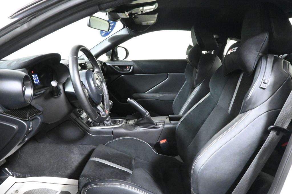 Thumbnail: 2024 Toyota GR86 - 3