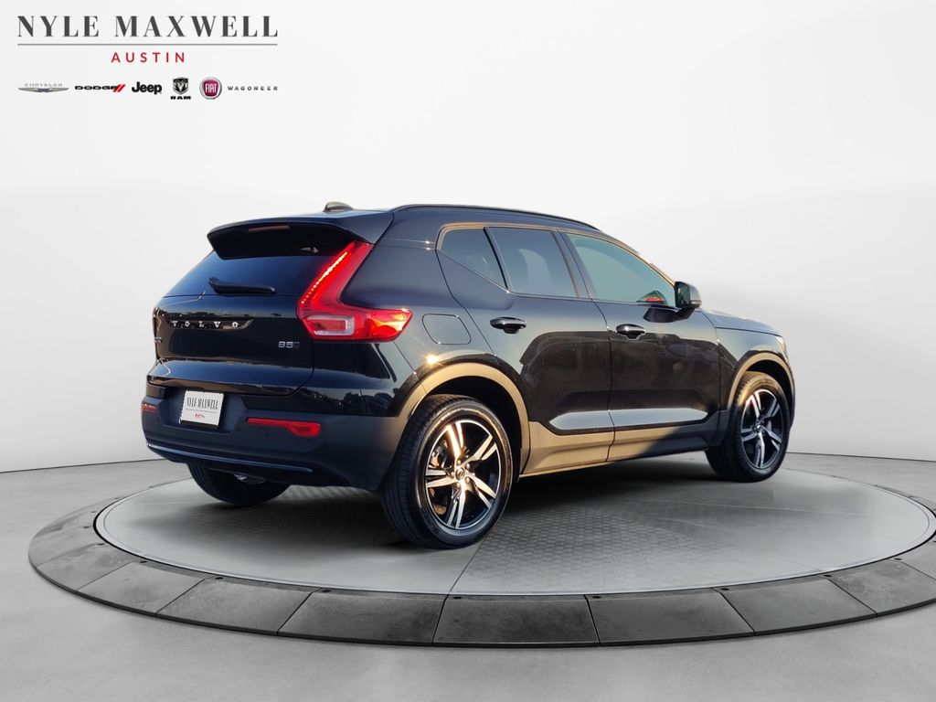 Used Car 2024 Volvo Xc40  B5 Core For Sale Under $30,000 In Austin, Texas
